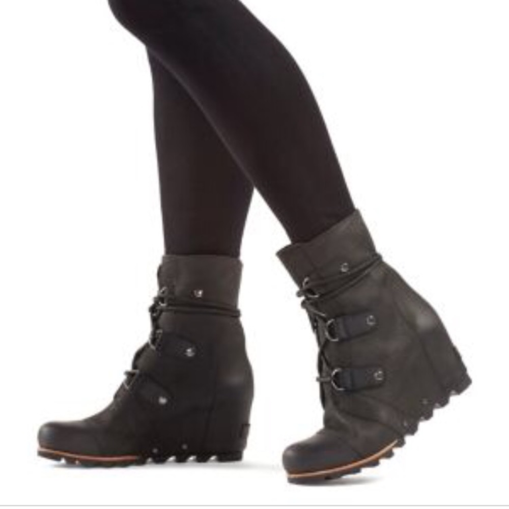 Sorel Joan of the Arctic Wedge, size 7